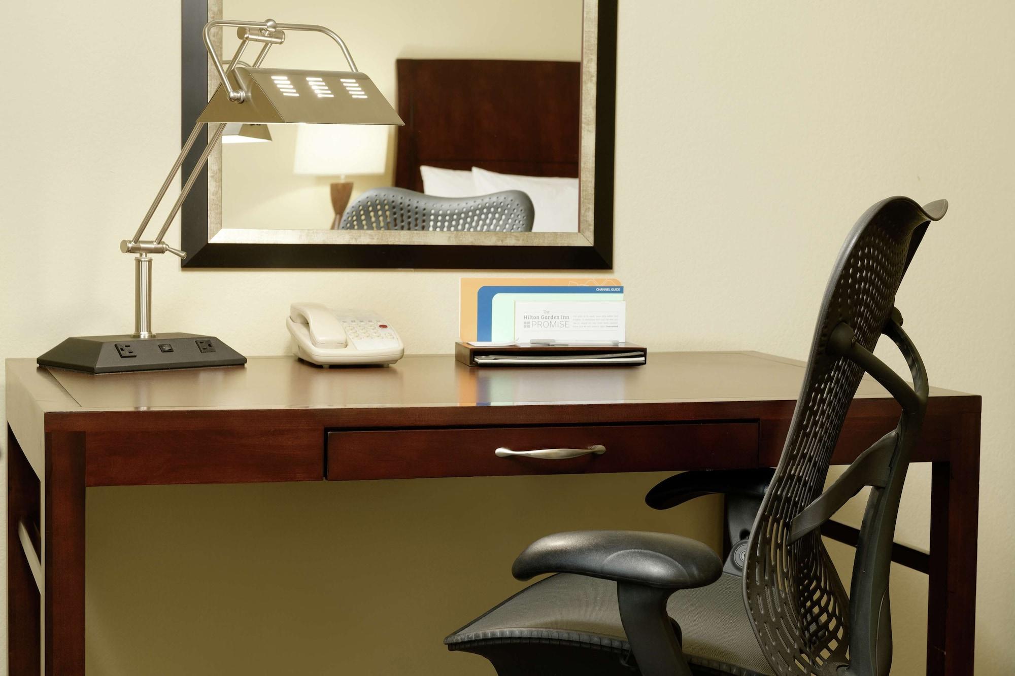 Hilton Garden Inn Phoenix North Happy Valley Exterior foto